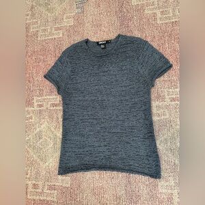DKNY tape yarn knit short sleeve crew neck grey roll hem sweater top medium
